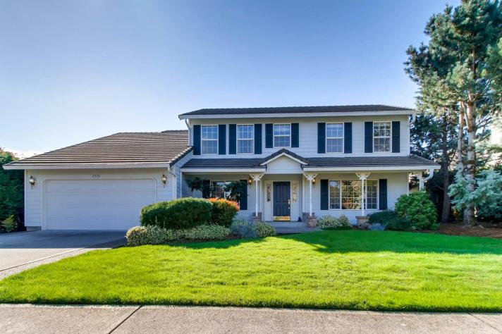 2526 NW 24th Circle Camas WA-large-001-32-Exterior Front-1500x1000-72dpi