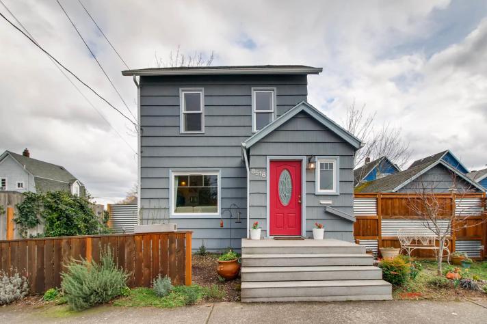 8516 N Exeter Ave Portland OR-large-001-3-Exterior Front-1500x1000-72dpi