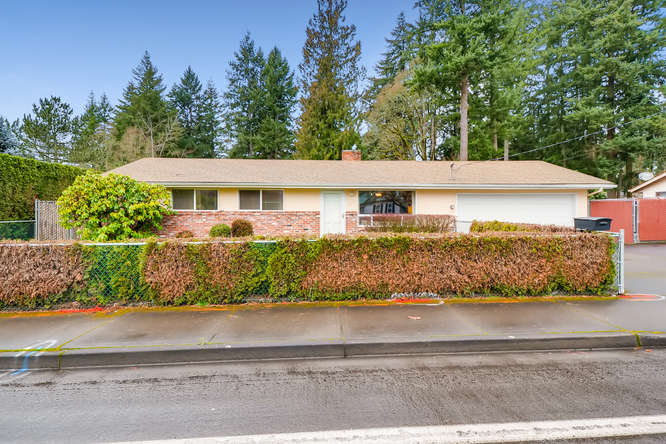 3416 NE 86th Ave Vancouver WA-small-001-2-Exterior Front-666x444-72dpi